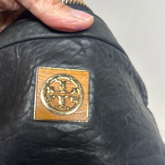 Tory Burch Black Crossbody Bag - Picture 15 of 16